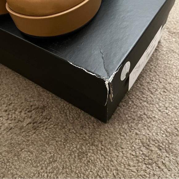 Versace Logo Leather Brown Platform Pumps Size 40/10 - Picture 13 of 17